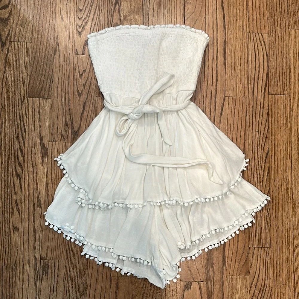 White strapless romper with tie waist - Picture 2 of 6
